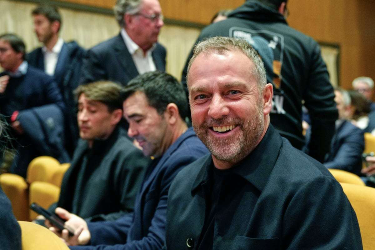 费兰·托雷斯：弗里克非常注重体系建设。例如，洗完澡后，你不能把衣服扔在地板上或