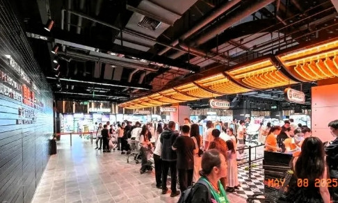 胖东来纠纷再度升级，人民日报对胖东来予以力挺。这回胖东来可算摊上大事了！不过