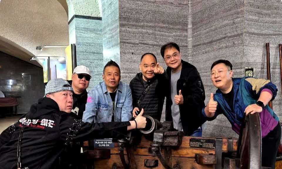 郭德纲南非巡演压轴的居然是他。德云社南非巡演落幕，压轴登场的不是新节目，