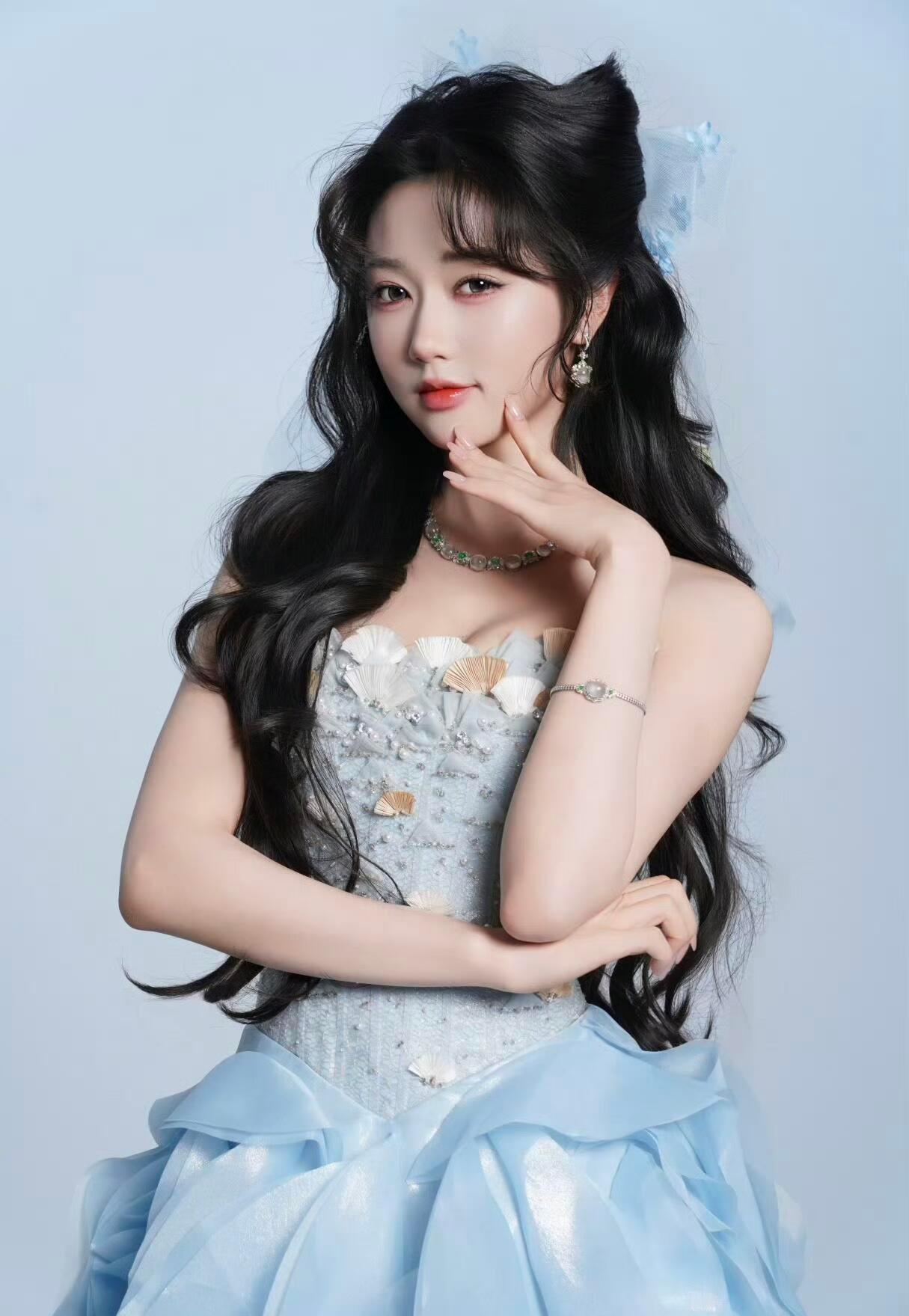 当红派对官宣ELLE年度大赏当红派对全阵容炸场官宣！刘萧旭、王小亿、岳雨婷等短剧