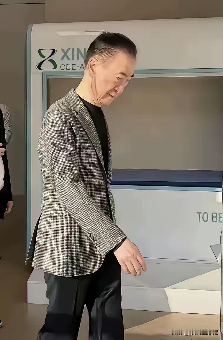 他这两年经历了什么，变化真的很大呀。