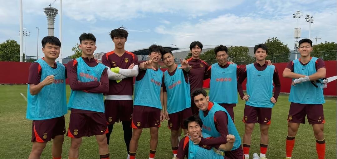 中国U23国足在迪拜的第二场热身赛没有打，原计划26日的热身赛，由于没有约到对手