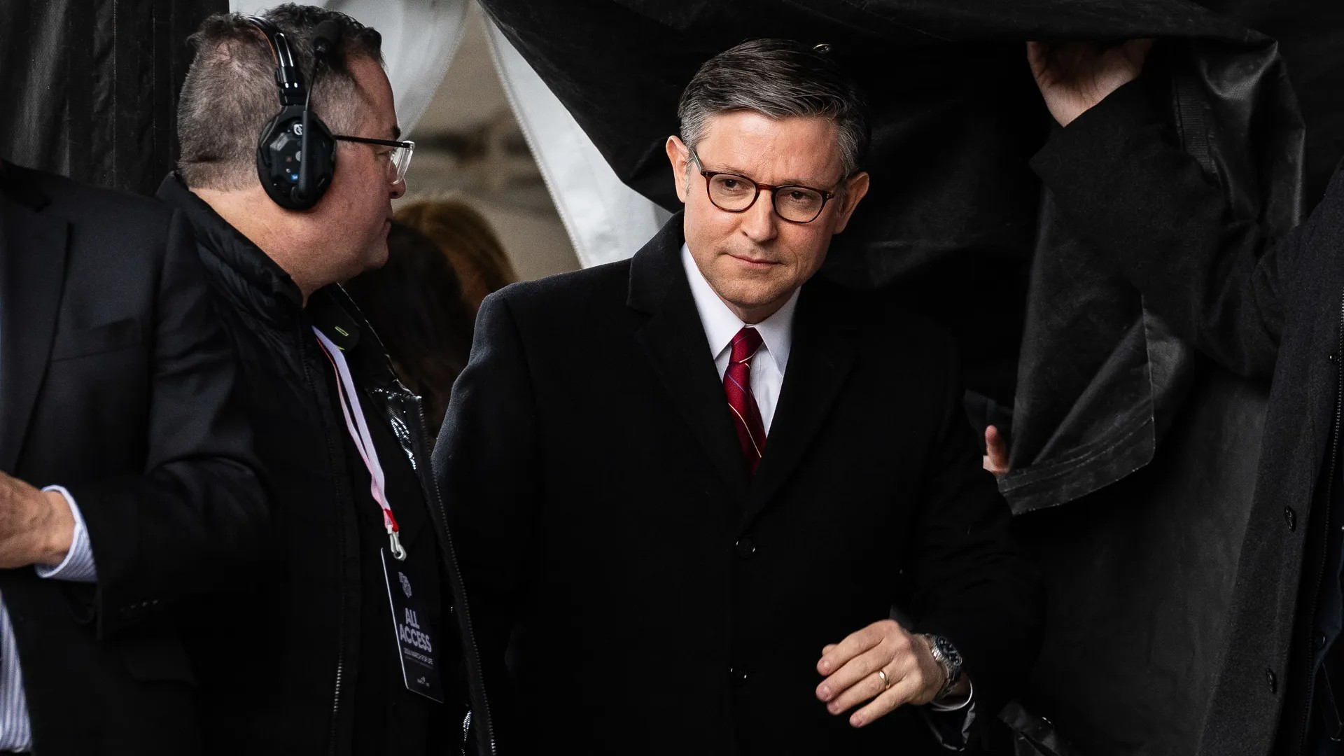 民主党人克里斯蒂安·梅内菲于周六在得克萨斯州第18国会选区的特别选举中胜出。梅内