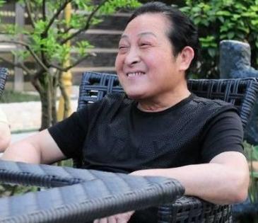 2005年那会儿，向华强把气功大师王林引荐给了赌王何鸿燊。结果王林刚表演完，何鸿