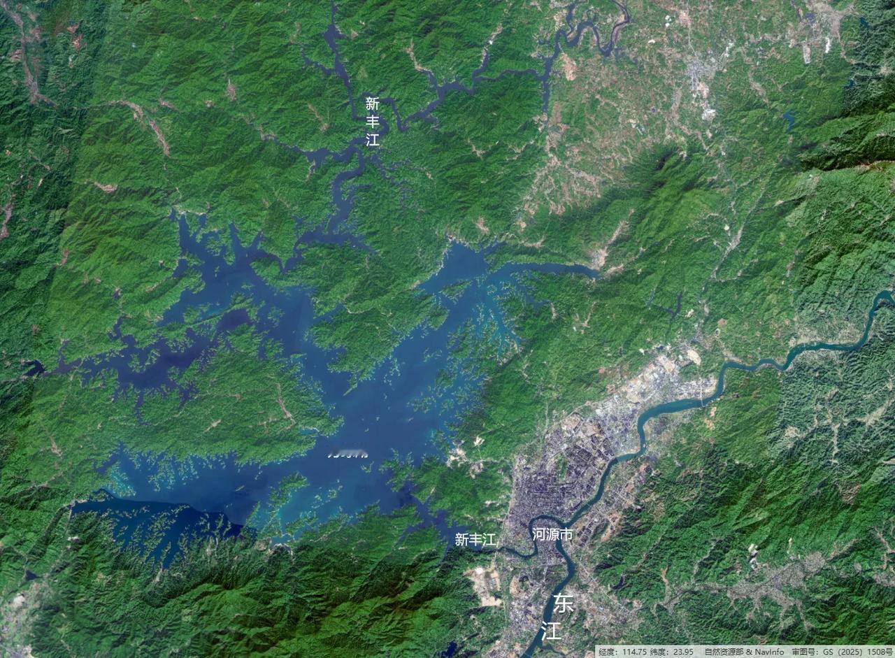 万绿湖是广东第一大水库，常年处于“吃不饱”状态。水库1958年开建，1969年建
