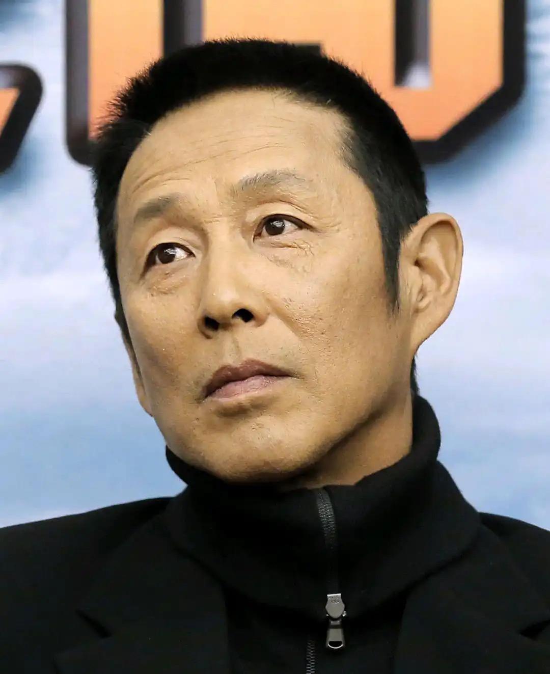 陈道明醍醐灌顶的话：“有人得罪你、欺负你、打压你时，不要忍耐，也不要反击，记住这