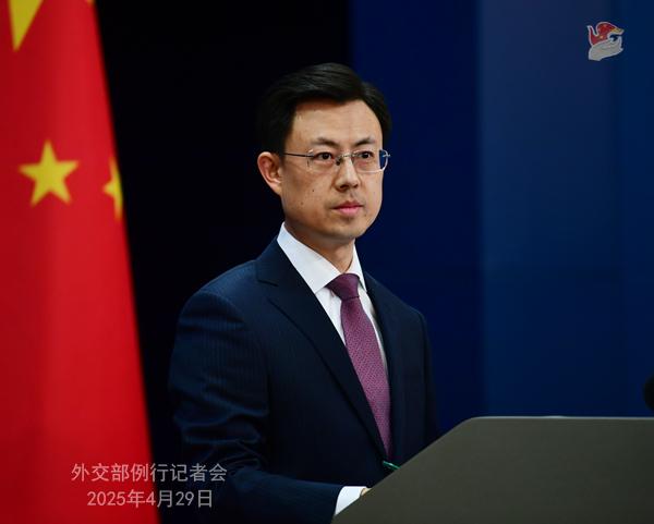 在拒绝接收波音飞机多日之后，中国商务部表示愿意继续支持与美国波音公司的合作。 