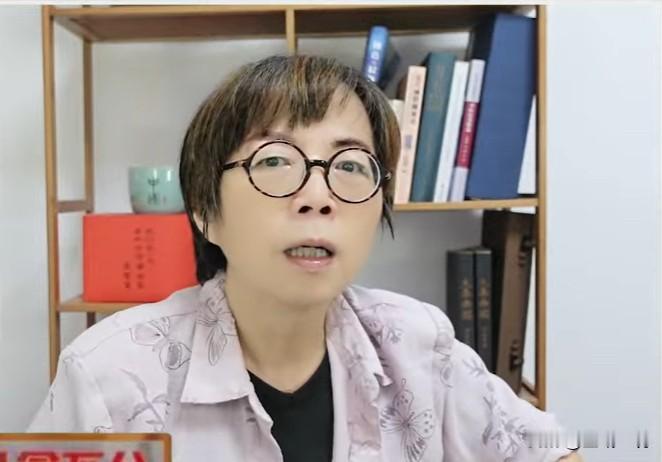 黄智贤攻击傅昆萁并骂网友“狗东西、猪狗不如”媒体人黄智贤今天（13日）在节