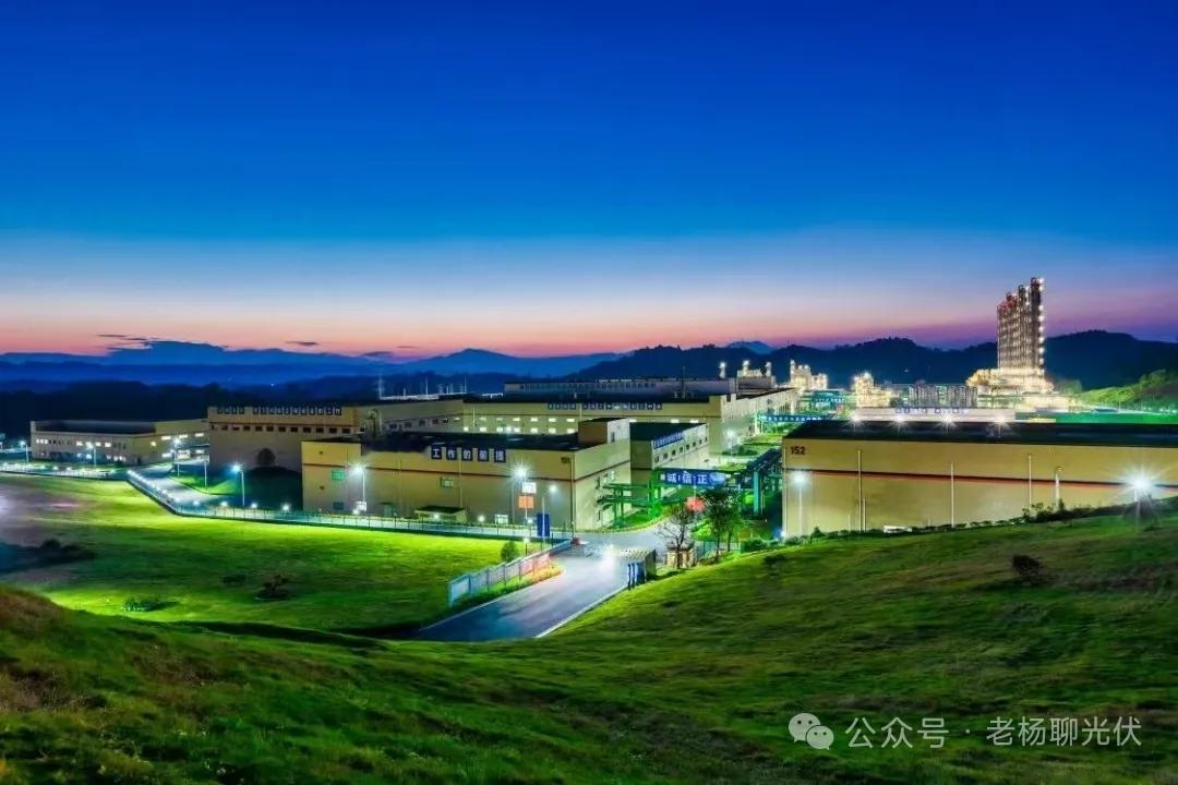 P型硅料凭什么在N型时代还能“霸榜”？四大真相戳穿光伏伪迭代名义上N型硅片