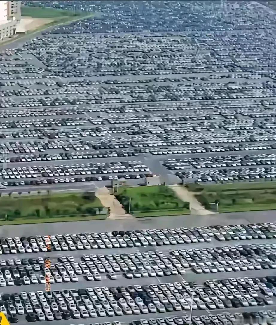 尽管新能源车销售火爆，但是有一个不争的事实，国内产能已经严重过剩。2024年全年