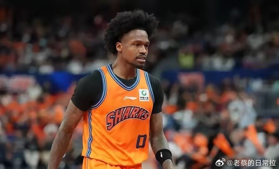 身在卡塔尔的上海久事男篮外援古德温发文报平安，表示自己安全，让大家不用担心。他所