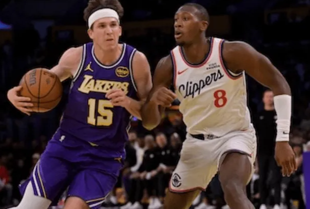 湖人官方更新了球队的最新伤病名单情况，详情如下：“德安德烈-艾顿（左肘酸痛）、