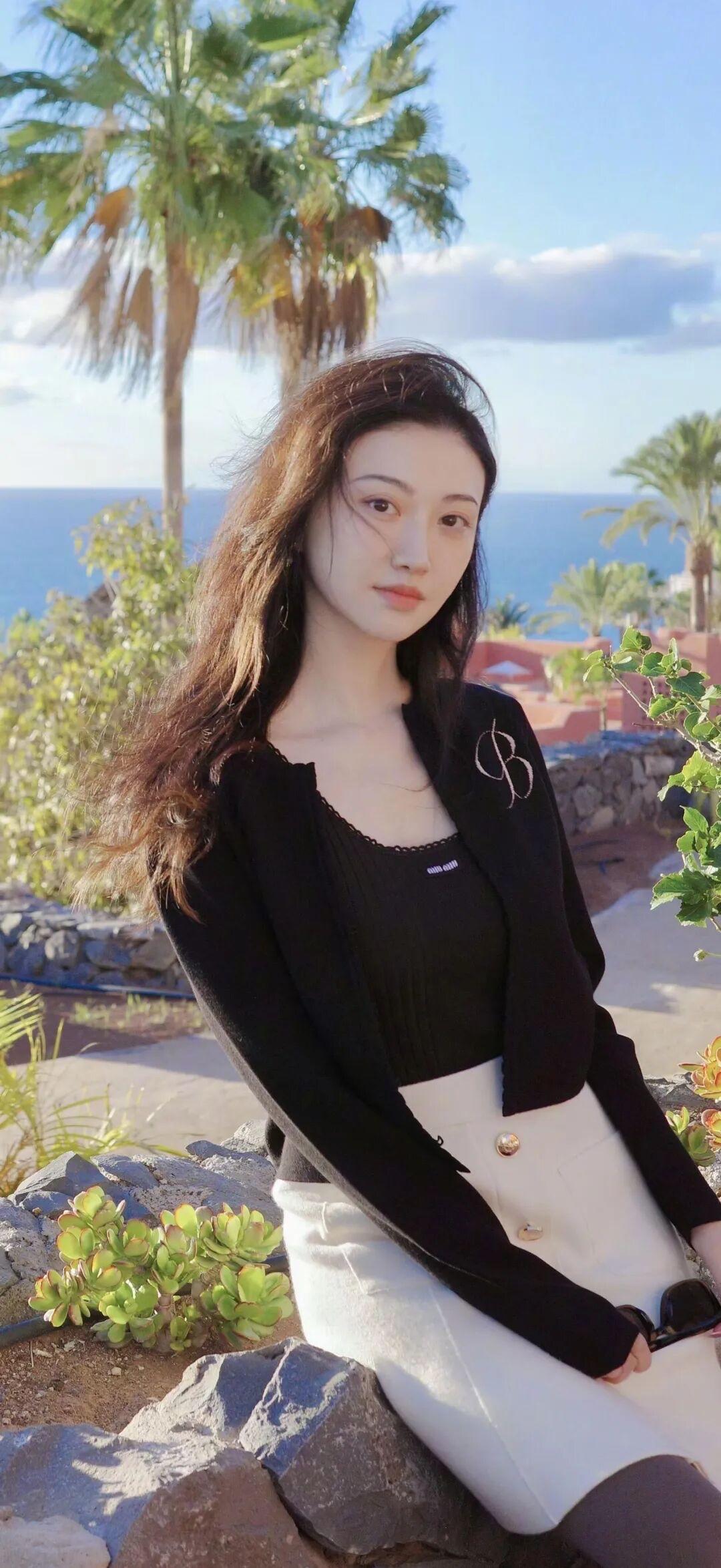 景甜女士的这个声明避实就虚啊，翻来覆去就一句，相信爱情，相信钱还差不多吧。孙宇晨
