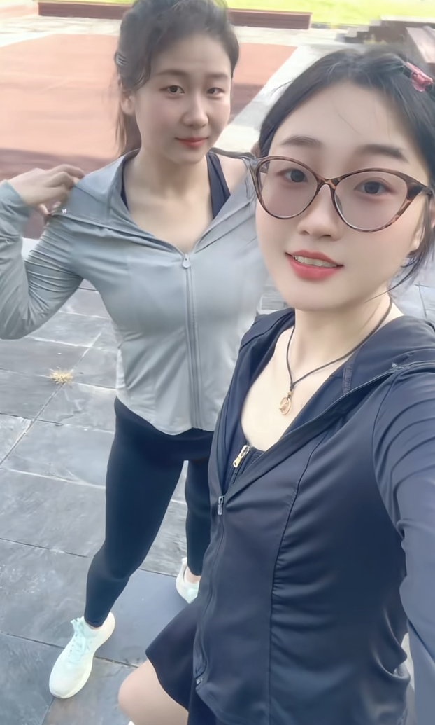 坚持锻炼打卡第一天，加油
