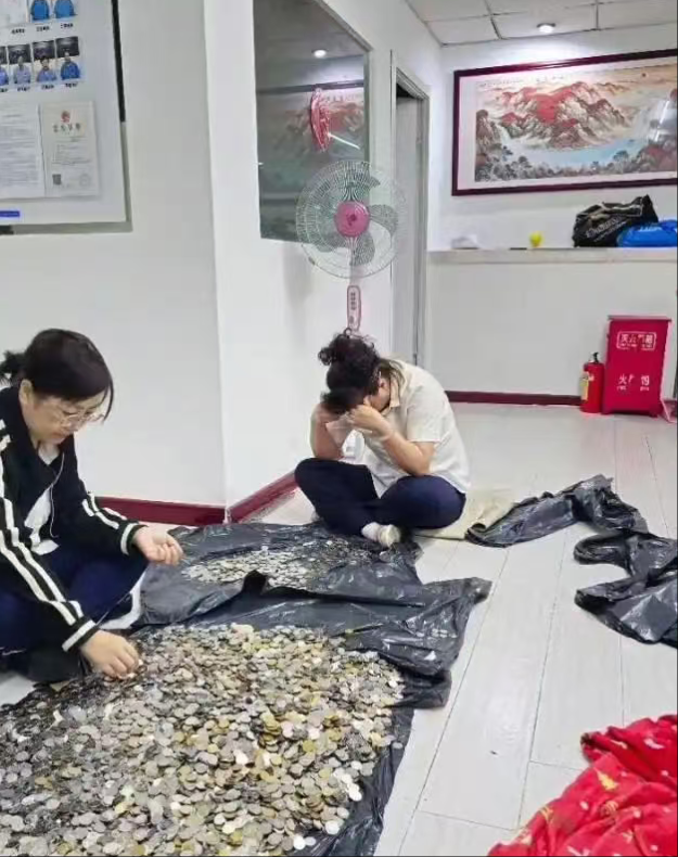 大哥一怒之下交了五年的物业费
