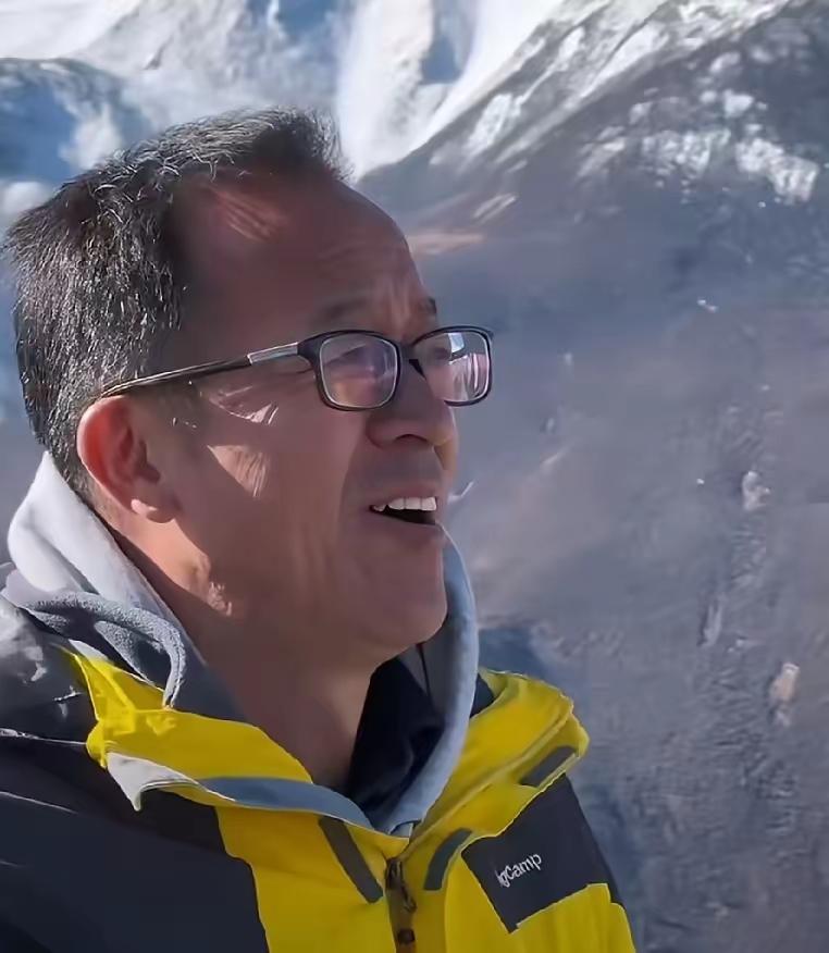 大多数人把俞敏洪的“南极后遗症”当成中年成功人士的自我感动，但我想说他其实是在用