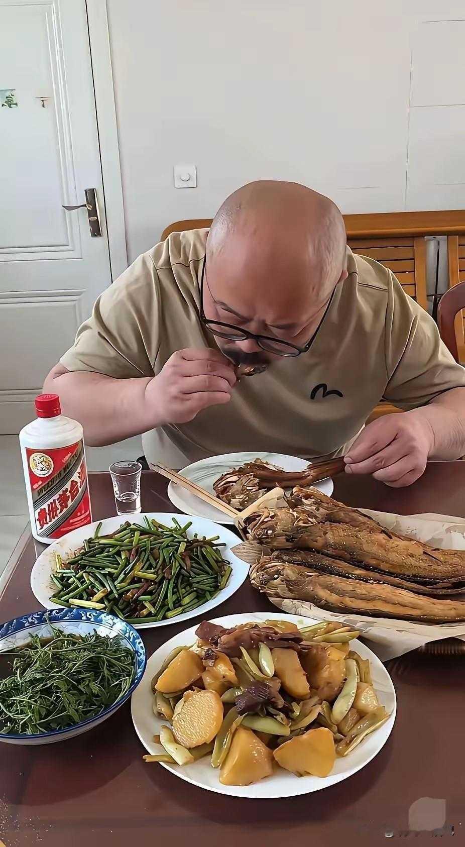 这一桌配上茅台就上档次了