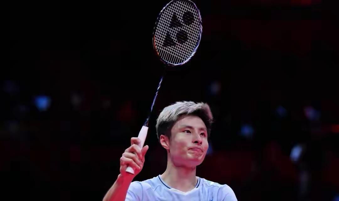 🇨🇳石宇奇遭到种子炸弹拉克什亚的强力阻击，全英一轮游！🇨🇳石宇奇与🇮