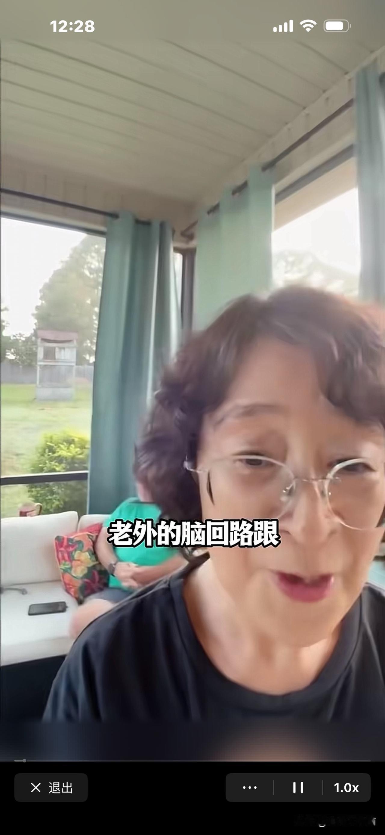美国华姐说，老外脑回路有点傻！她家买个床垫退货，卖家说拉出去扔了拍照就行。她