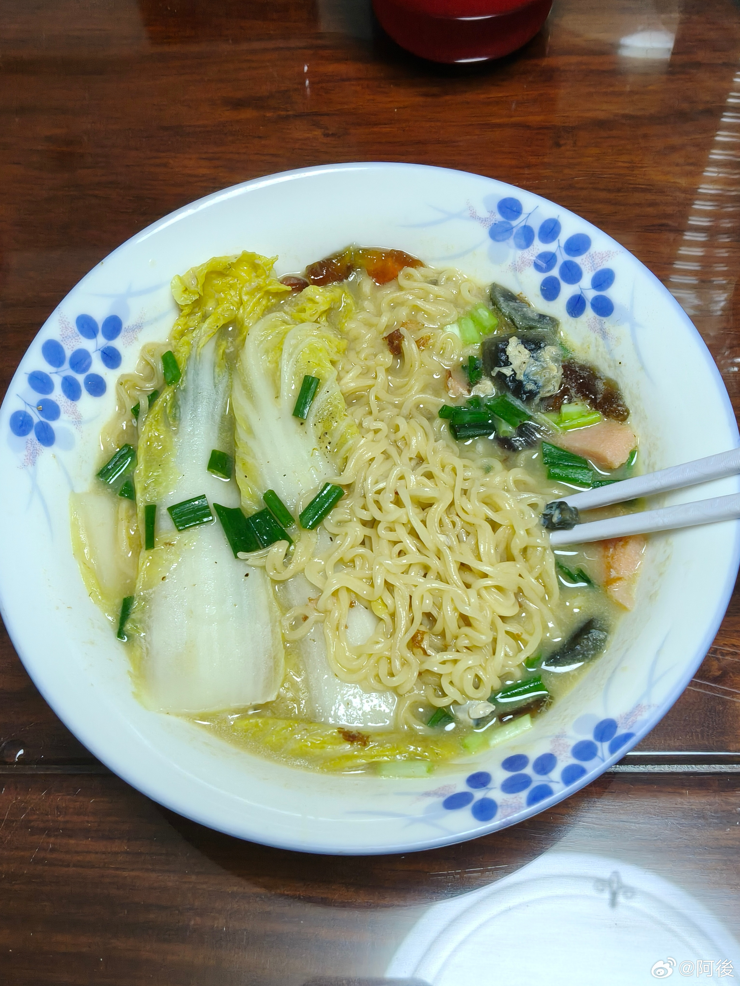 皮蛋泡面谁敢吃[doge]​​​