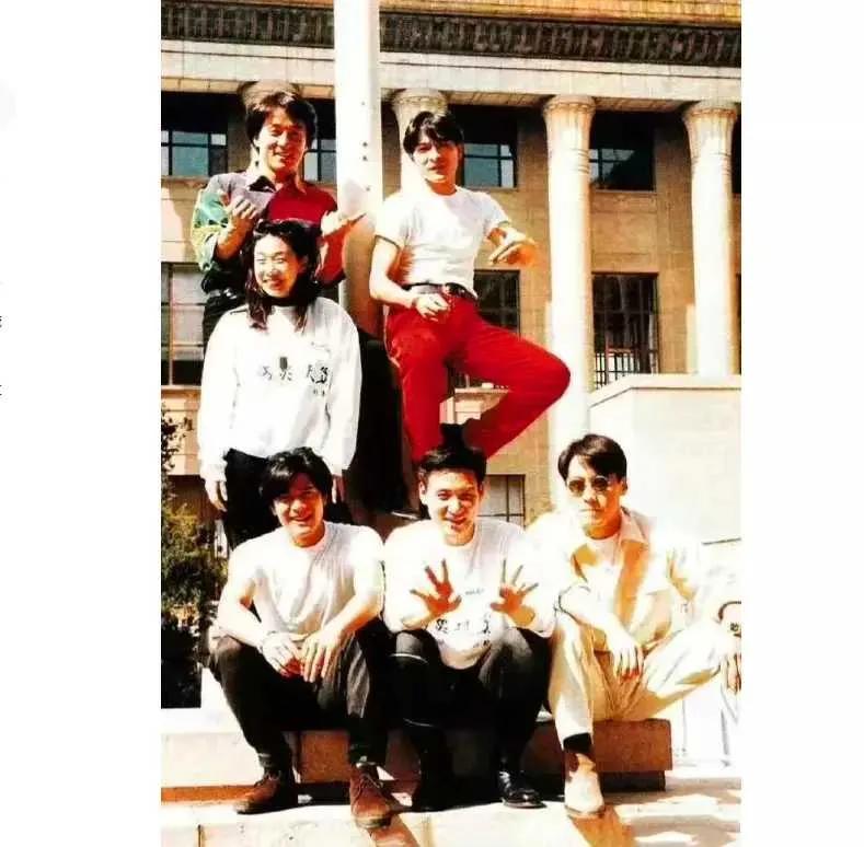 1993年间，成龙与“四大天王”的罕见合影