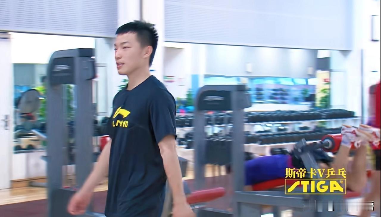 任浩年轻时也是小鲜肉啊。谁能想到任浩和林高远都是95年的，他们应该是同一批的队