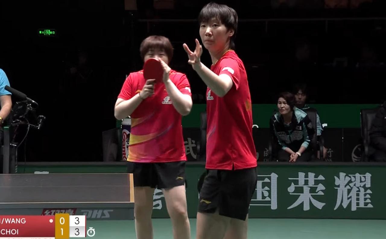 坏了，鳗鱼带伤出战！王曼昱/蒯曼突然断电！被崔孝珠/李恩惠打了6:0开局！