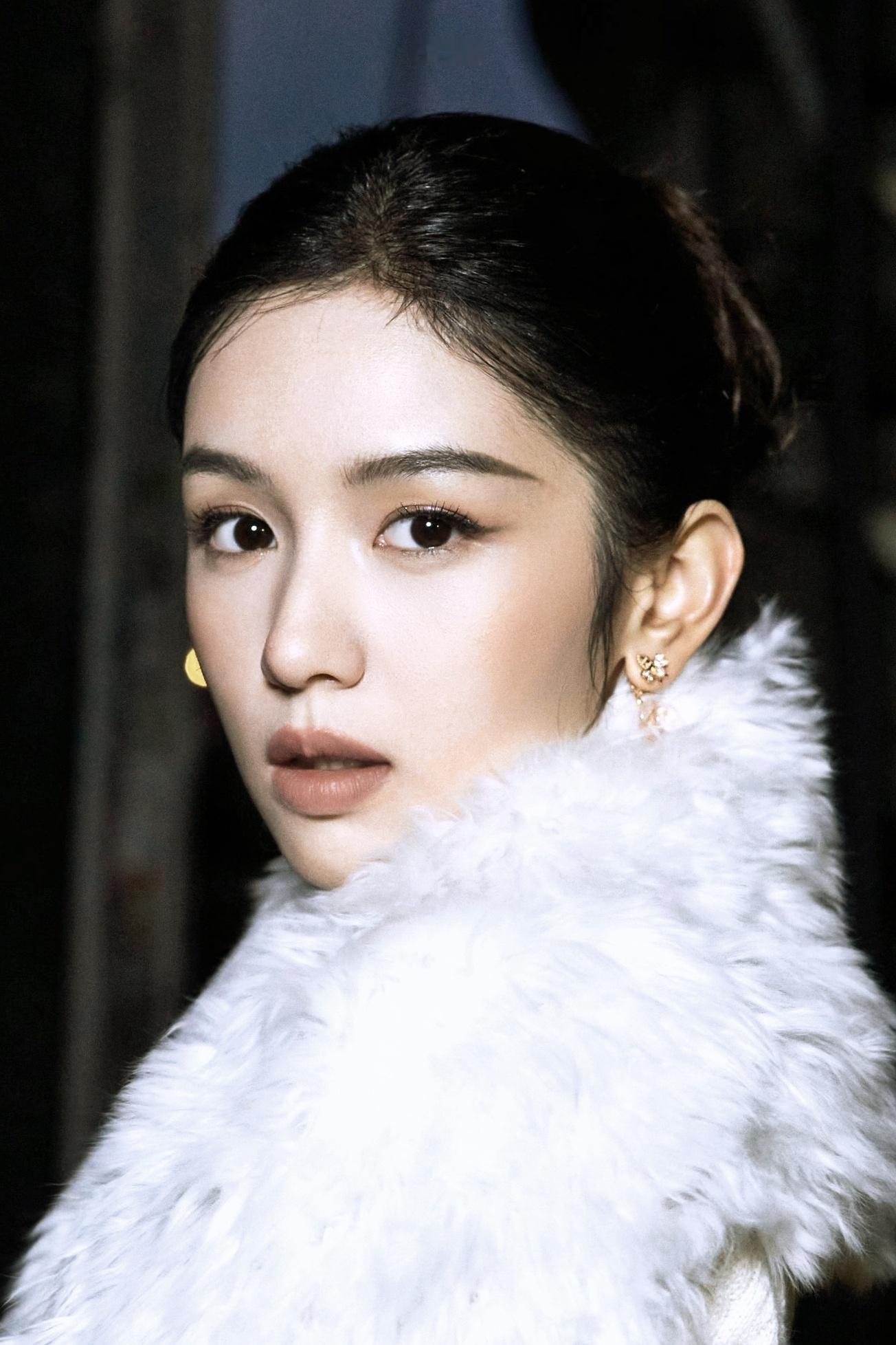 【周也】早期和现在气质越来越沉稳了微博之夜