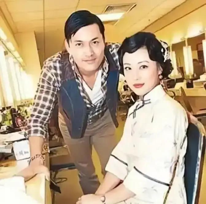 吕良伟周海媚当年刷屏的拉斯维加斯婚礼，居然是无效婚姻？现在还有17%的跨境夫妻在