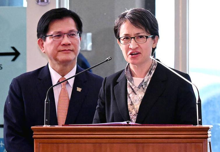 刚承诺“不挑衅”大陆的“台独”顽固分子萧美琴，竟然携同另一名“台独”分子林佳龙一
