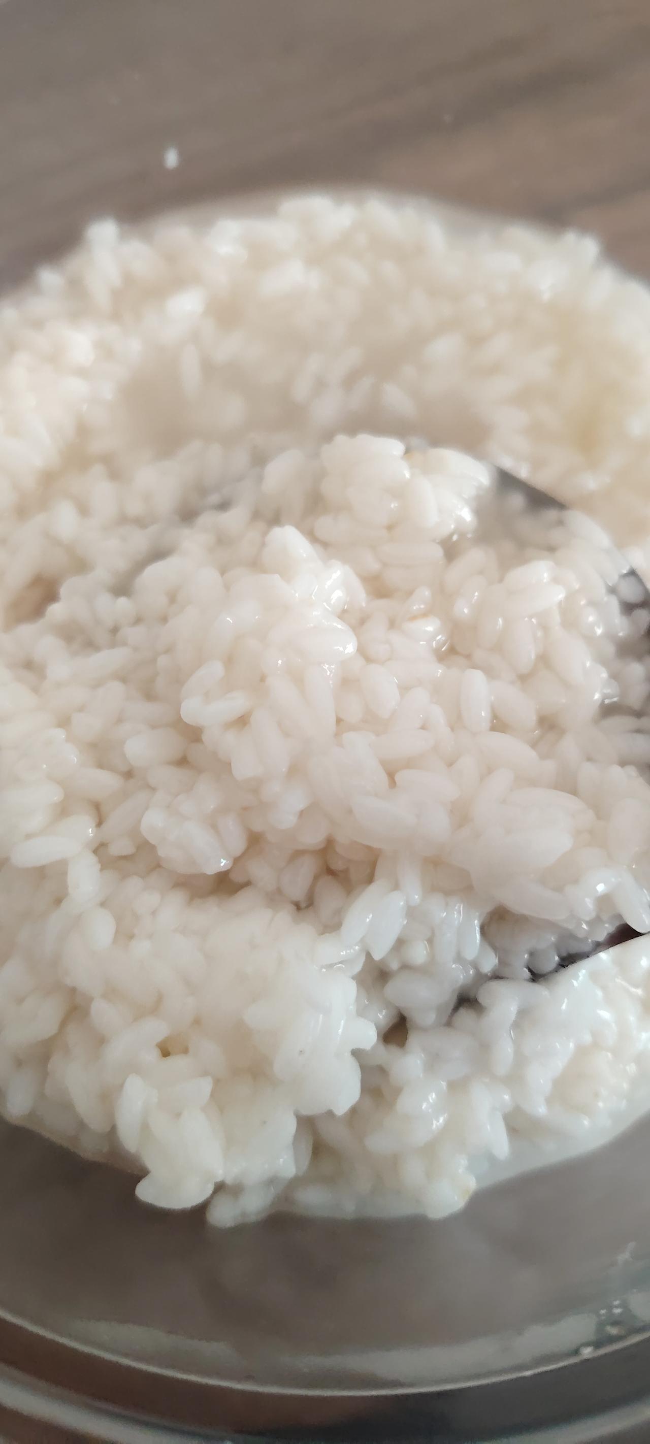 甜米酒有自我修复功能吗？昨天出窝的醪糟酸酸甜甜带酒香，我说了我加了凉白开，米粒当