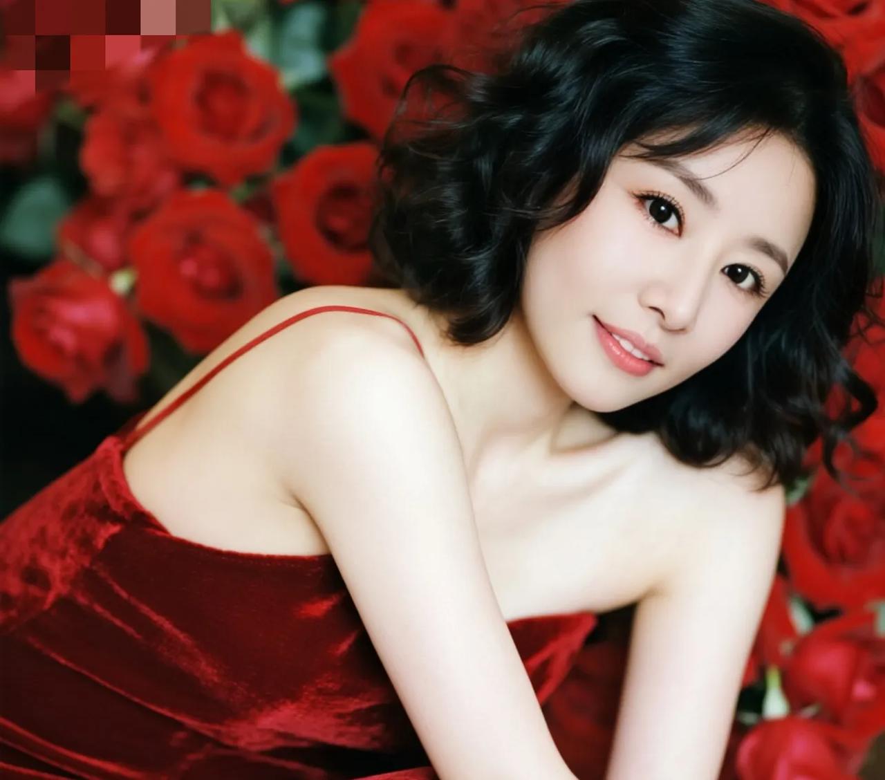 被全网夸的50岁美女姐姐，何止是戒糖运动厉害，她最牛的是：活了半辈子，没弄丢