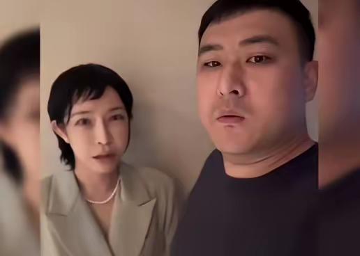高市早苗给东北一对夫妻带来了麻烦！夫妻俩正在闹别扭东北一对小夫妻非