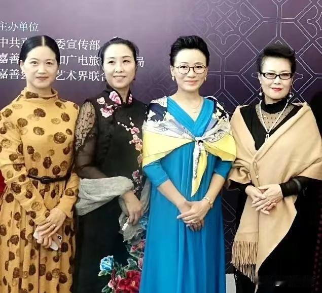 越剧“王派”4弟子同框，你粉谁？越剧宗师王文娟创立的“王派”旦角艺术流派，以