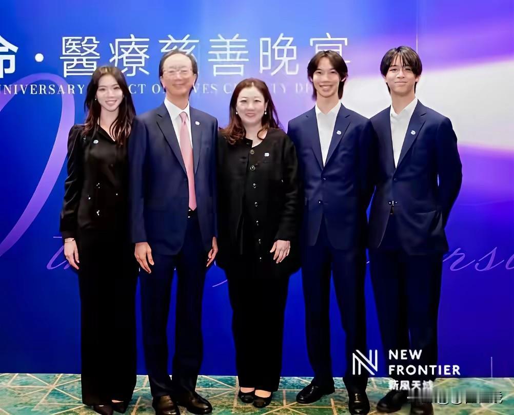 从伏明霞嫁给梁劲松那一刻开始，基本注定了她的小孩不会再重复走妈妈的跳水之路了。