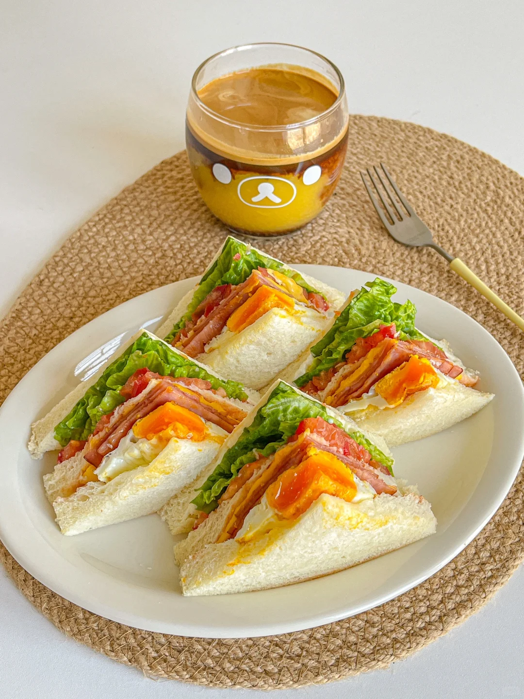 经典brunch 🥪俱乐部三明治🍳橙汁美式🍊