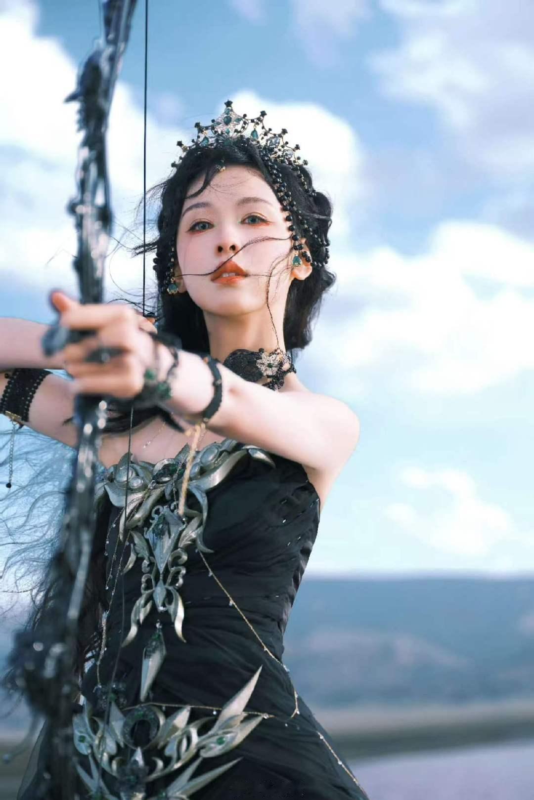 陈都灵暗夜弓箭手陈都灵荒原猎人突破次元的好看