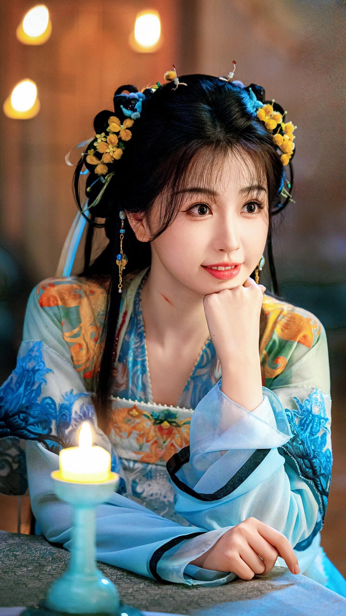 虞书欣是怎么做到把这么花里胡哨的色卡盘衣服穿的如此好看的？