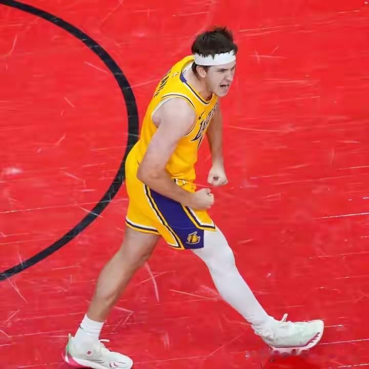 中国男篮不需要规划谁，就简单的把里夫斯规划了就升空了！！！中国男篮自己的nba阵