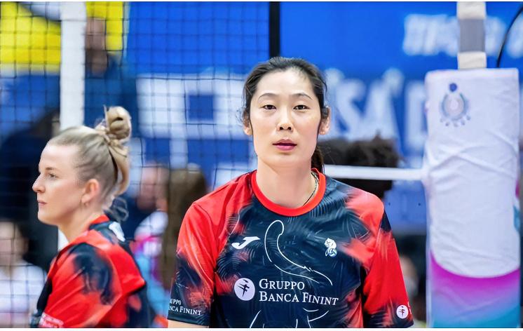 欧冠四强出炉！！乍一看，嗨，全是朱婷的老熟人！！伊萨奇巴希：婷呀，都怪当年有