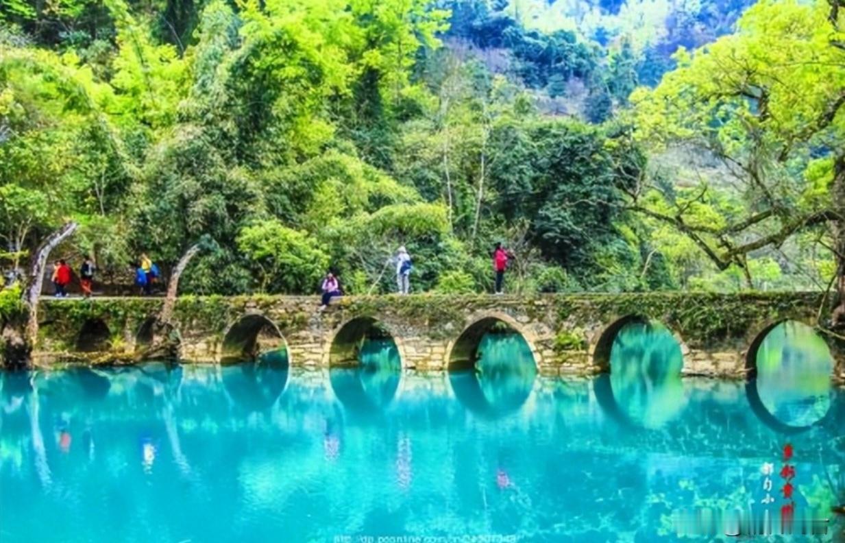 〔大美贵州——荔波小七孔小〕去贵州必须去荔波小七孔景区，它是打