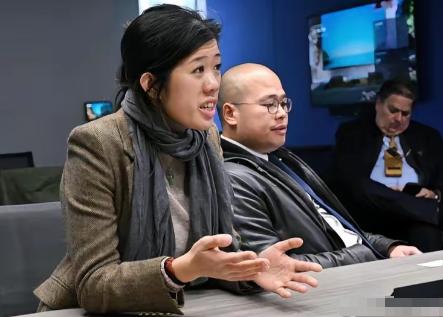 在美国的黎智英女儿黎采告诉法新社，自己几个月前探监，其父亲“明显瘦了很多，身体比