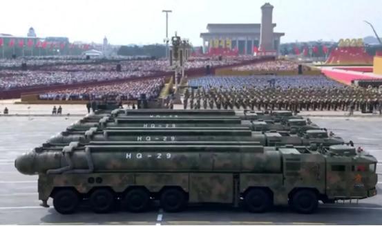 15年努力没白费，中国正式向世界宣告：洲际弹道导弹“杀手”登场 要说中国琢磨