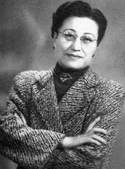 1962年，周总理在西花厅会见了蒋介石的前妻陈洁如，对方开口第一句话，就是哀求：