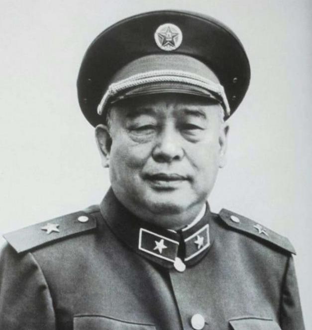 新中国建设之初，有这样一位独臂将军，他担任过任弼时的警卫队长，竭尽所能保卫领导性