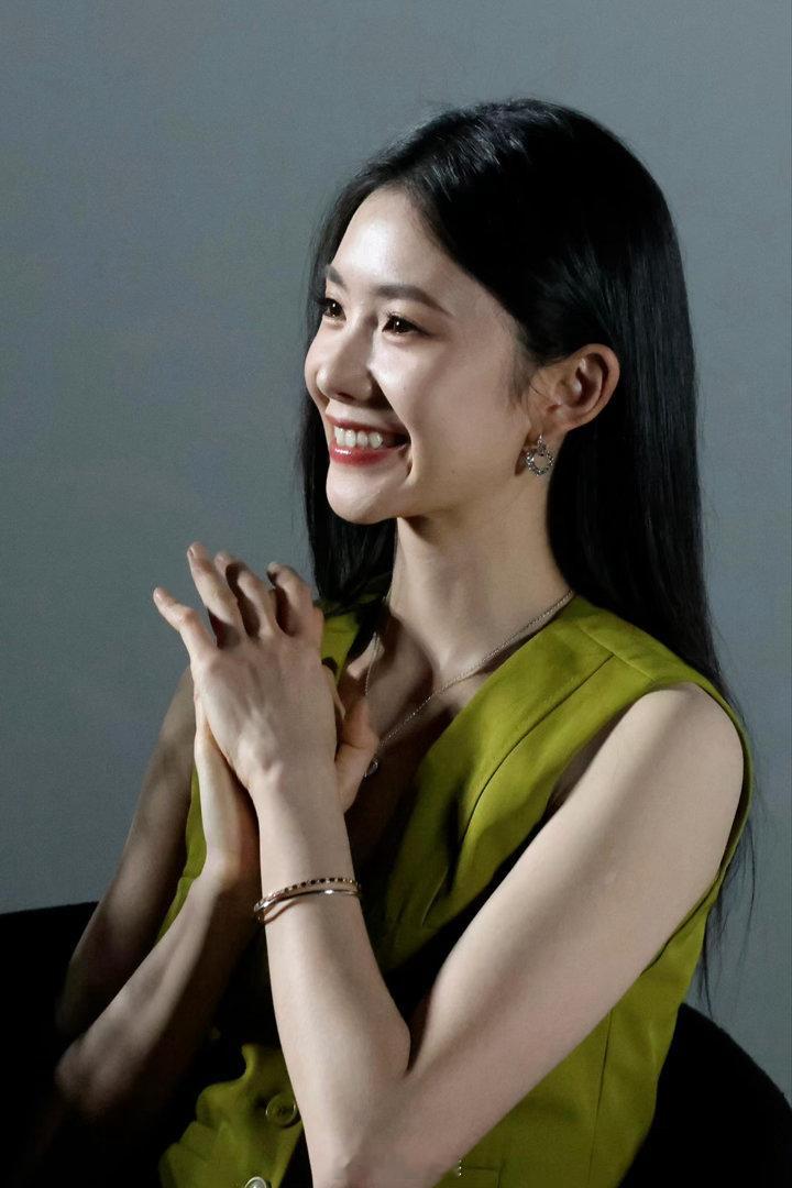 刘浩存活动现场生图，这脸也太美了吧