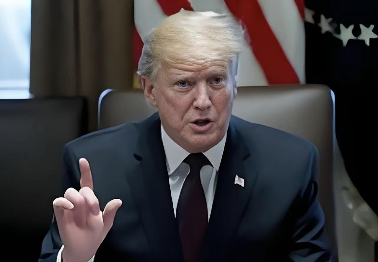 阿美:阿中你家网课是不是没完没了了阿中:我家上网课关你什么事阿美:我前