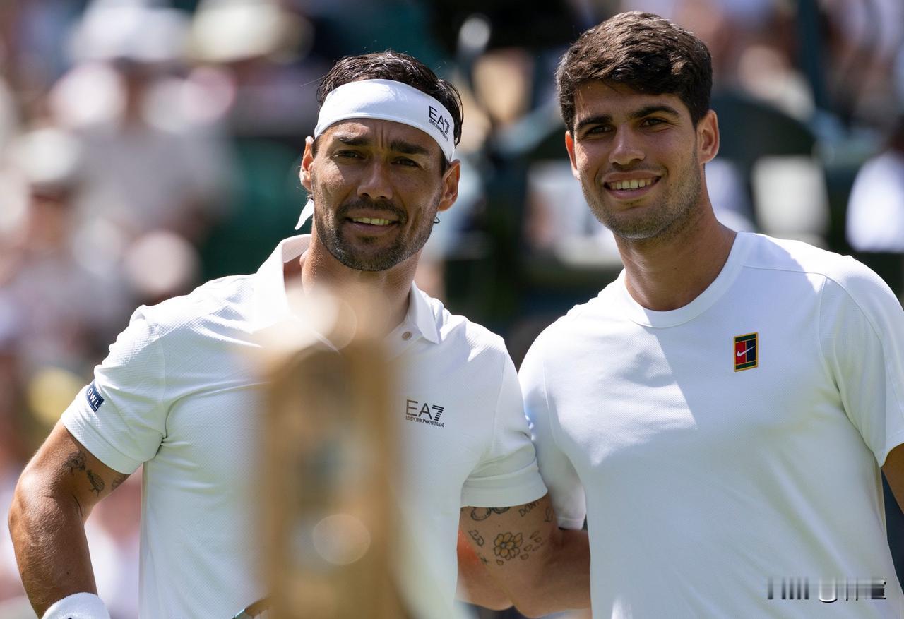 卫冕冠军温网惊魂夜！36岁老将含泪逼出阿尔卡拉斯决胜盘生死战