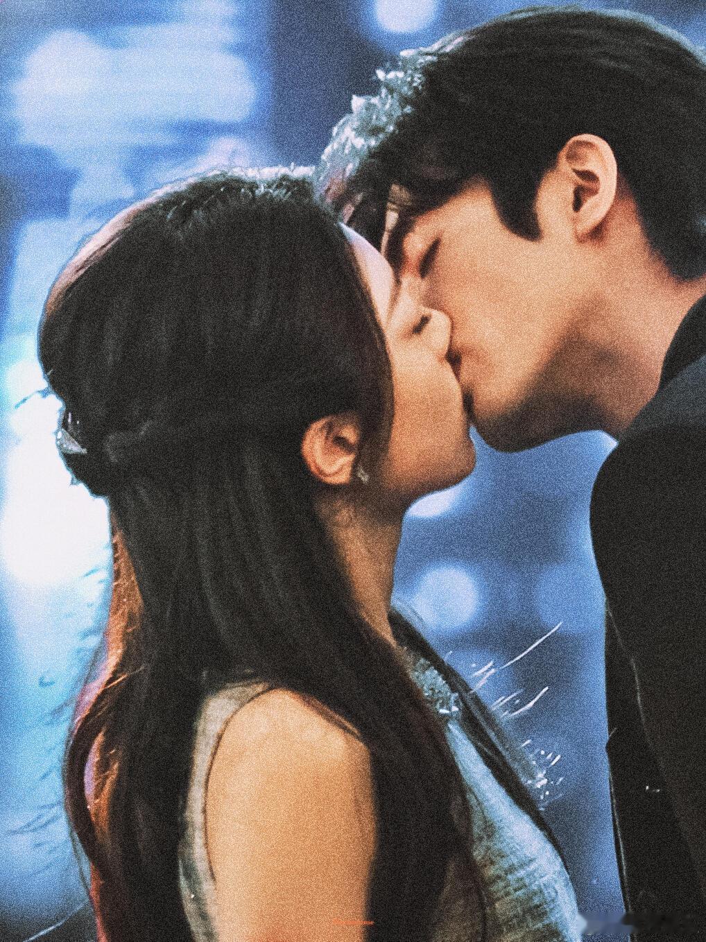 林屿森陪聂曦光重读三体你的赛博读书搭子已上线微小说大赛旧图新文满是心意，林屿森