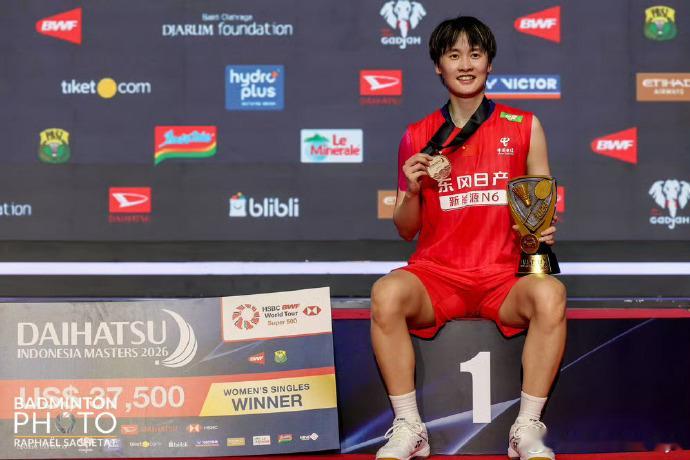 陈雨菲印尼赛夺冠发文夺冠后发博：首先，很久不见。这段时间发生了很多事，未来希望